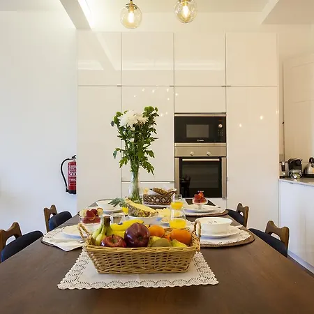 Bairro Alto Viewpoint Flat * Lissabon